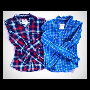2 button down A&F long sleeve shirts